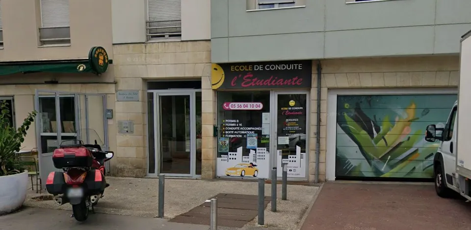 Photo de L Étudiante