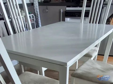 Photo de l'annonce Table de cuisine blanche